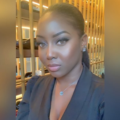 Abba’s daughter | Ìyàwó Àdìó | Ìyábejì | Lipsync queen | 8:30-5:00 - Business Analyst | 5:00-8:30 - Beauty Artist @by_seunedema | DM for PR/Collab