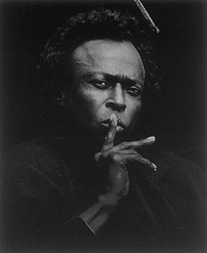 zolarczakl54's profile picture. Music Freak trying not to be an old guy and wet shaver using straight razors.