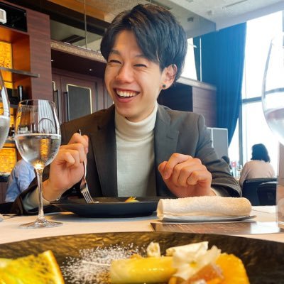 ---- Osaka / Age22 / Dance🕺/ Business✍️----- 【 毎月10名限定月10万〜15万稼ぐ方法教えてます 】 --ねずみ講🙅‍♂️マルチ🙅‍♂️投資系🙅‍♂️ではありません-- 【さすがに5分でポチポチでは稼げない。】