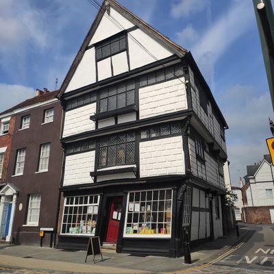 Volunteer run bookshop supporting @CatchingLives. Find us at 28 Palace Street Canterbury- the building with the wonky door! Instagram: catching_lives_bookshop