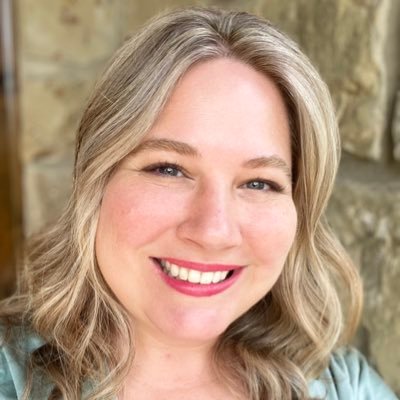 lisaaggie01's profile picture. 