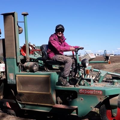 Fille, Soeur, Compagne d'#agriculteur 🐮 🌾, 5 ans d'expé 🌱, salariée agricole depuis 2019 à domicile, musicienne 🎷, maman 👶
@HAC_Foot ⚽️
#FrAgTw