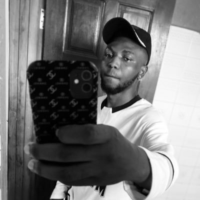In God I trust🙏 Arsenal fan ❤️💯 footballer ❤️. Sagittarius ♐️