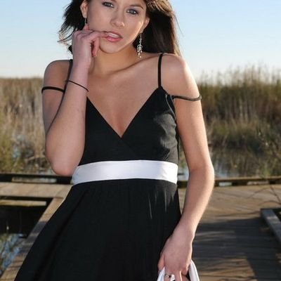 AnnLill16430740's profile picture. 