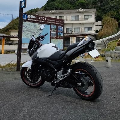 静岡県西部地方をふらついてます(笑)
フォレスターSJ5D型
バイク(GSR)

車/バイク/サッカー/スノーボード/キャンプ