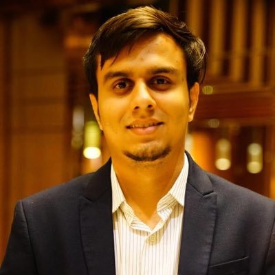 RaoVinayak's profile picture. Sometimes caught day dreaming 💭