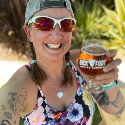 Contemporary/ Paranormal Fiction author with a love of craft beer. Daring readers to delve into the dark side of life and love.