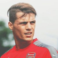 Davud Xhaka (@davud1903) 's Twitter Profile