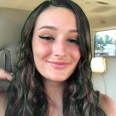 24 🪴 full time student 🌿 check out my etsy in the link below!