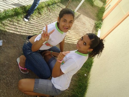 EU amooo rebelde e sou fanática pelo luan santana....