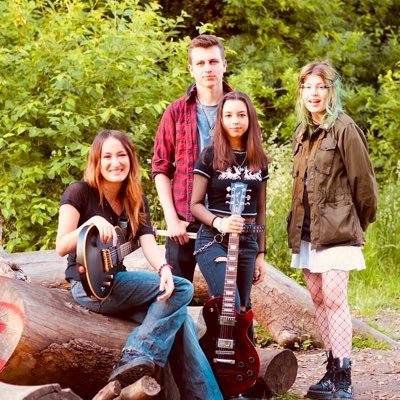 4 piece teen rock band from London DEBUT SINGLE ‘SHELL OF YOU’ OUT NOW!  managed by powerjam band project