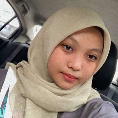 Sssyakila_snng's profile picture. random