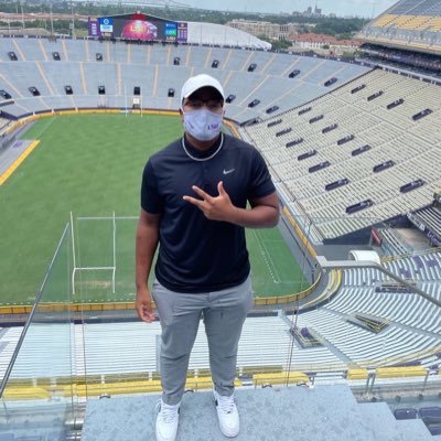 TonyMonk15's profile picture. LSU CO#24🐯