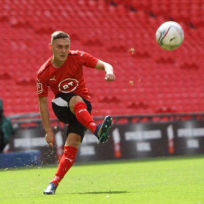 Medds92's profile picture. I get knocked down, but I get up again 🐓🏴󠁧󠁢󠁥󠁮󠁧󠁿