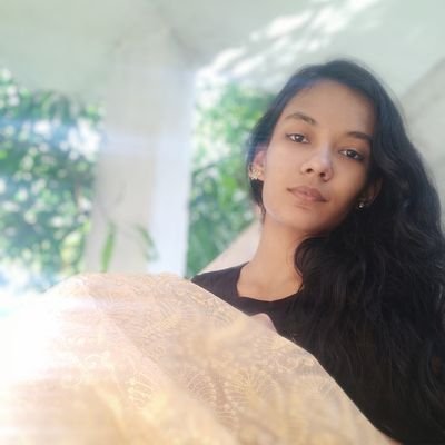 👩🏻🎓B.E (ECE) grad|💻•Java •Embedded Systems|➡️❤️Web development with Python (Flask)🐍| sharing resources📝|💕Memes •Anime •Music •Coffee •Cats😻/Dogs🤗💕
