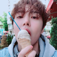 땩뵥 (@hardpeach_) 's Twitter Profile