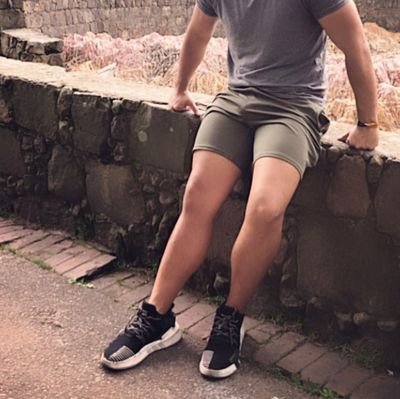 anom_vers's profile picture. Discreción