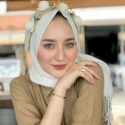 A #Psychology_student👩🎓 who intersted in #study_english & read #study a lot📚📒🖋📋💫The future belongs to those who believe in the beauty of their dreams😍❤