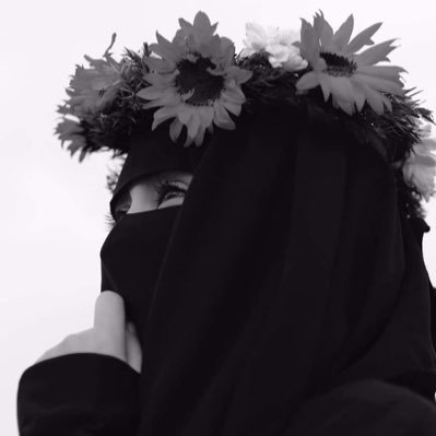 ابنة لرجل عظيم وأم ليس لها مثيل🍁