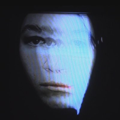 Glitch Artist interested in Analog video/Photography/composition/NFTs.💀LINKS--- https://t.co/6bgdJo5GpOノ(°–°ノ)📹📺he, him