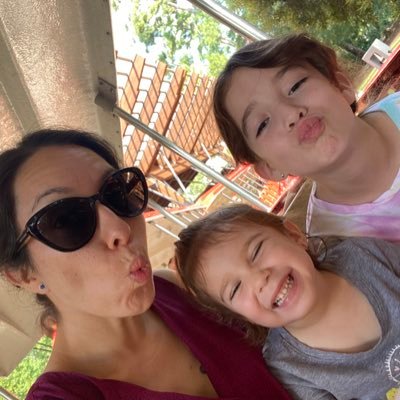 melidmgz's profile picture. former Teach For America-RGV, currently momma extraordinaire & pre-school teacher