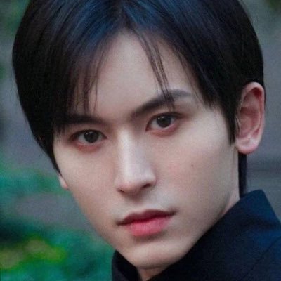 正统海哲!张哲瀚亲自认证盖章的粉丝称谓。勉强接受粉丝自称水母🪼,其他的什么母,母母,小母,拜托真的很难听,动物才分公母🤢跟海哲没有半点关系!钱除了自己,家人,必须确切的花在张哲瀚身上,什么野周边野公益都给我滚远点!