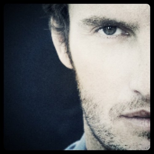 AngelBonanni's profile picture. (actor) (singer) (man)