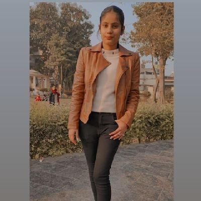 SaumyaD33123059's profile picture. Solitude is love 💙🦋