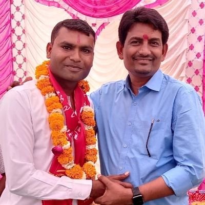 🌹ઠાકોર સેના કાંકરેજ તાલુકા મહામંત્રી🌹
🌹BJP શક્તિ કેન્દ્ર સંયોજકઃ ઉણ🌹