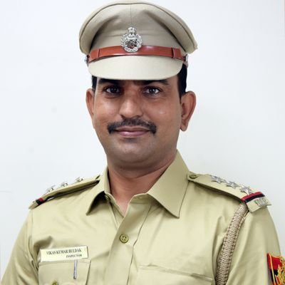 Works at IFSO(Cyber crime, Spl. Cell) @DelhiPolice(law graduate from Delhi University )
