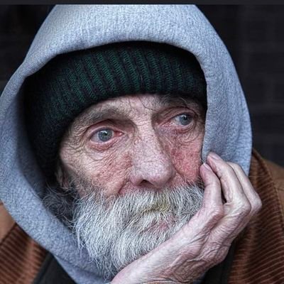 Sbiri_404's profile picture. Duygusal,Fenerbahçeli ve Sıradan biri...
