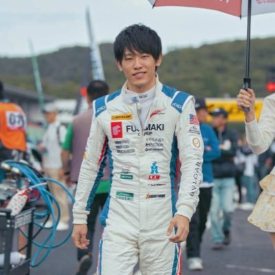 三笠雄一(三っちゃん)です今はyoutube動画投稿しております!レーサーということもありレースゲーム配信主になっていこうかなと思っていますがゲーム好きなんで何でもやっていきたいと思ってます。