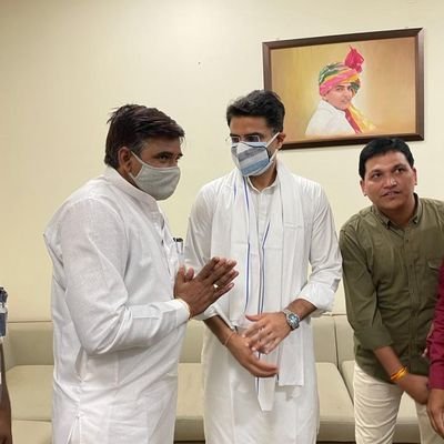 अध्यक्ष - ब्लॉक काँग्रेस कमेटी रोहट (पाली)
पूर्व जिलाध्यक्ष - जिला काँग्रेस कमेटी अन्य पिछड़ा वर्ग विभाग पाली
पूर्व महासचिव - युवा काँग्रेस लोकसभा क्षेत्र पाली