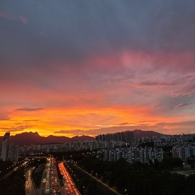 graceyungogo's profile picture. 오늘의 아하, 오~아하!
OH.AH.HA