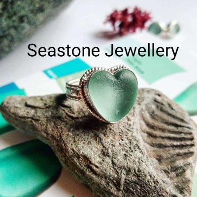 Silversmith, Goldsmith, slightly sea glass obsessed.
Passionate about living sustainably, fairtrade and real food.
