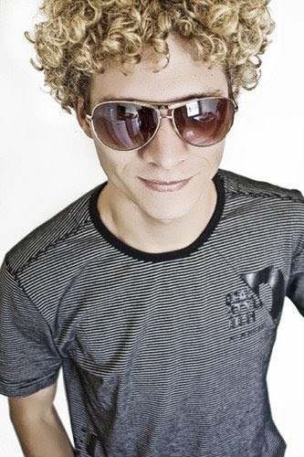 Fã clube dedicado ao Moe Tuner da banda @donerock Amamos vooce '(L
Dona: #LorenareiisSemTwitter Since:02/08/2010