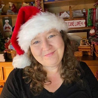 Founder of https://t.co/YjGHMbqKcz, helping people calm the Christmas chaos through planning, organizing & ideas to take Christmas from stressed to blessed.