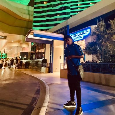 lSong ✍️ writer 🎙 recording Artist. event coordinator IG 📷 @oouweeant https://t.co/FoVZQtV2OL https://t.co/TGbqfglkKR