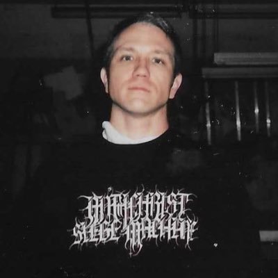he fills his head with culture he gives himself an ulcer | he/him | wrestle merch mover @ midcardmerch on IG