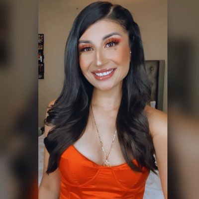 Mexican 🇲🇽| TexasEx 🐂🤘🏼| Fueled by Hot Cheetos 🔥| Nap Enthusiast 💤