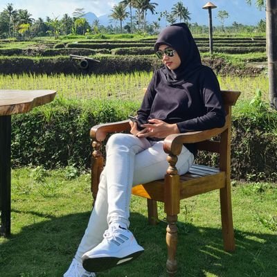 dziedzany's profile picture. (Calon) Menantu kesayangan mama papa kamu | In love w/ batik | Cappuccino addict | I treat you like you treat me | dziedzany_success@yahoo.com