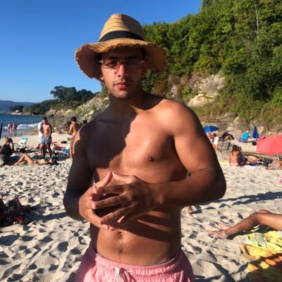 tissir_'s profile picture. Me gusta el oro, soy chulo, guapo, joven y listo.