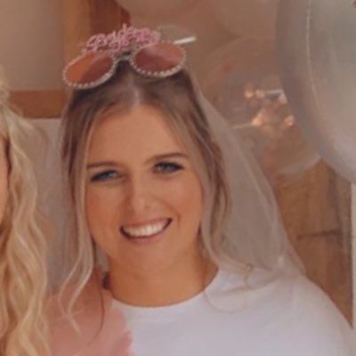 Mother 💙💗, wife & sister & kinship carer. Aspiring EP. SEMH/Thrive Practitioner. Interested Trauma, Parental Addiction & the power of play 💚