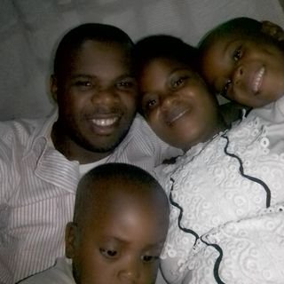 hbdides's profile picture. Reaching on my curiosity is valuable