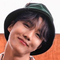 v (@luizabtsforever) 's Twitter Profile