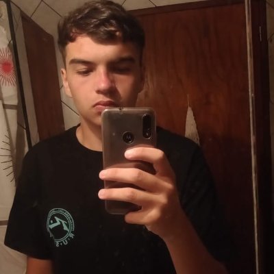 Facundo Fernandez🐃
Ig: @facufer03.                                  De Racing Cómo Lisandro y Mi Viejo.