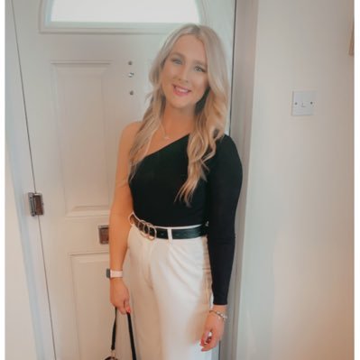 Mum of a 3 year old 👶🏼. | Year 4 2023, 2022 & 2021! | Year 3 Primary NQT 2020! 👩🏫📚 | BB19 SCITT & PGCE through Sheffield Hallam University 19/20 🎓|
