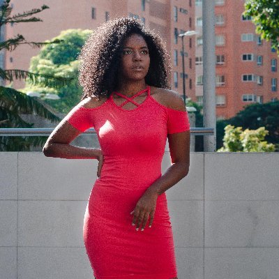 Fundación @dejatushuellas/ UCV- Educación/ Locutora. Caracas, Venezuela. IG: @Lilipertuzsm