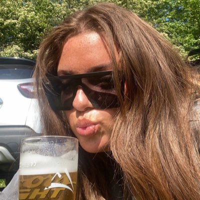 becky_probert's profile picture. haven’t got a clue what’s going on x