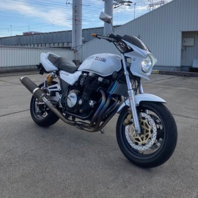 バイク垢 XJR1200(1994年式)とアドレスV125SLTD(2013年式)に乗るおっさんです🤣Twitterはあんまりやり方わかってませんのでご理解を💦